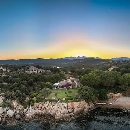 A Cala D Oro Et Privée Pour 8 * Porto Vecchio