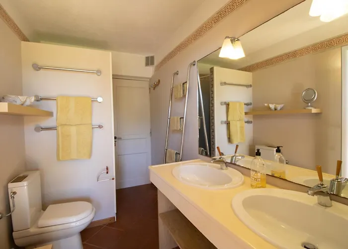 A Cala D Oro Et Privee Pour 8 Villa Porto-Vecchio (Corsica)