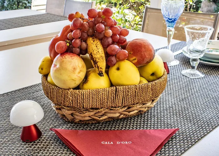 A Cala D Oro Et Privee Pour 8 *